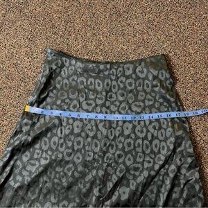 SHEIN Blue Green Turquoise Leopard Print A-Line Midi Satin Silk Modest Skirt S/M